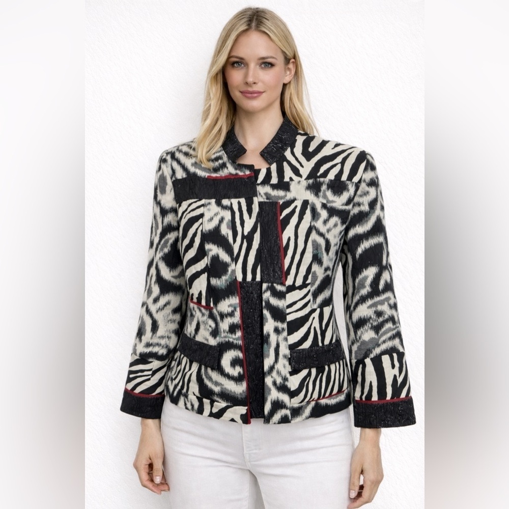 Chicos Size 1 (M/8) Zebra Open Front Jacket Blk White Red Lined Blazer
